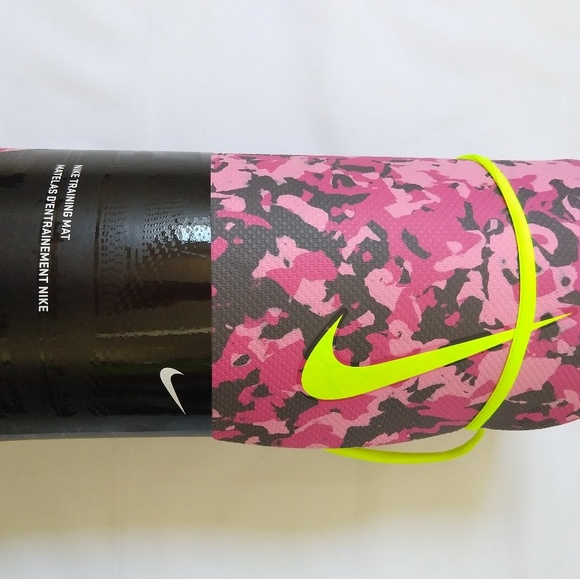 nike training mat